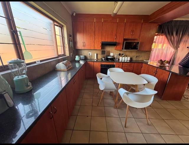 3 BEDROOM HOUSE FOR SALE IN AERORAND